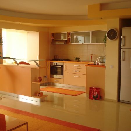 alta imagine din living